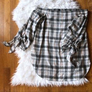 SOLD - Club Monaco Off-Shoulder Top (0)